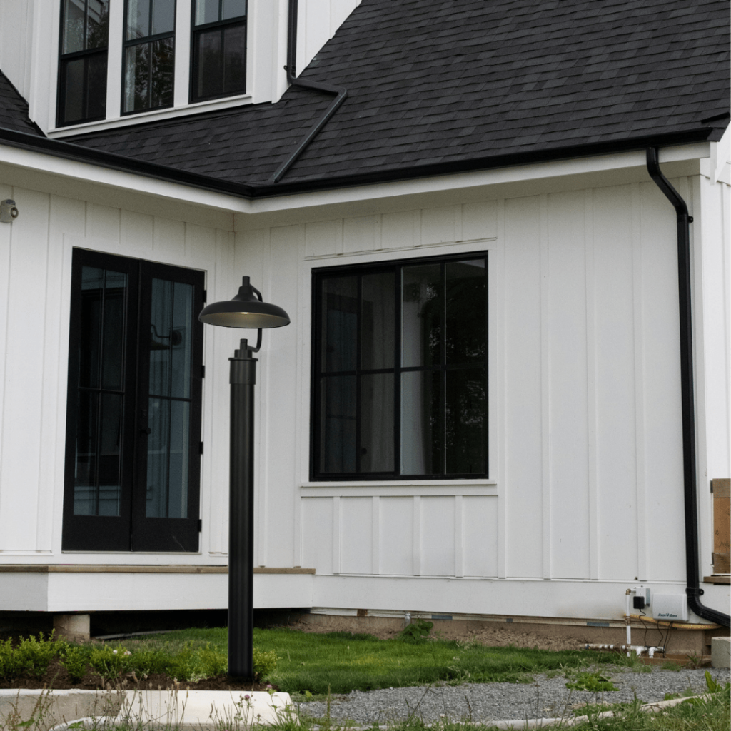 Modern farmhouse post mount fixture. 