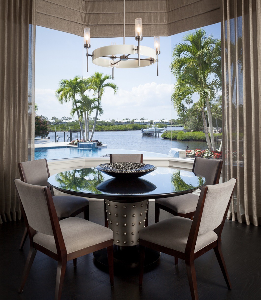 Carlyle_Tochlight_Chandelier_CHB0033-0B-CS-IW-Alard_and_Roberts-resort_dining_room